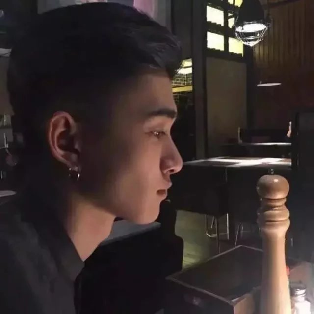 崆訫