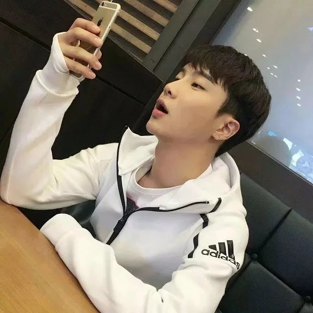 偷懒加菲猫