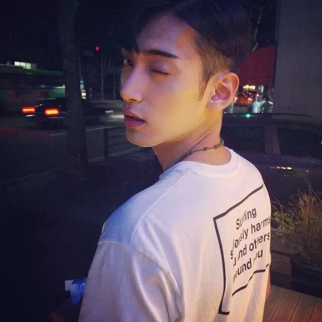 东边的馿