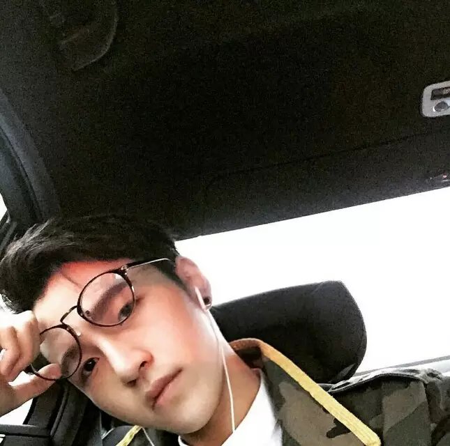 牛仔脱光